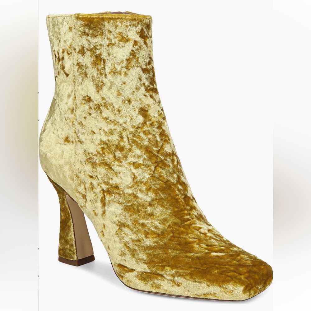 NWT Sam Edelman Velvet Booties